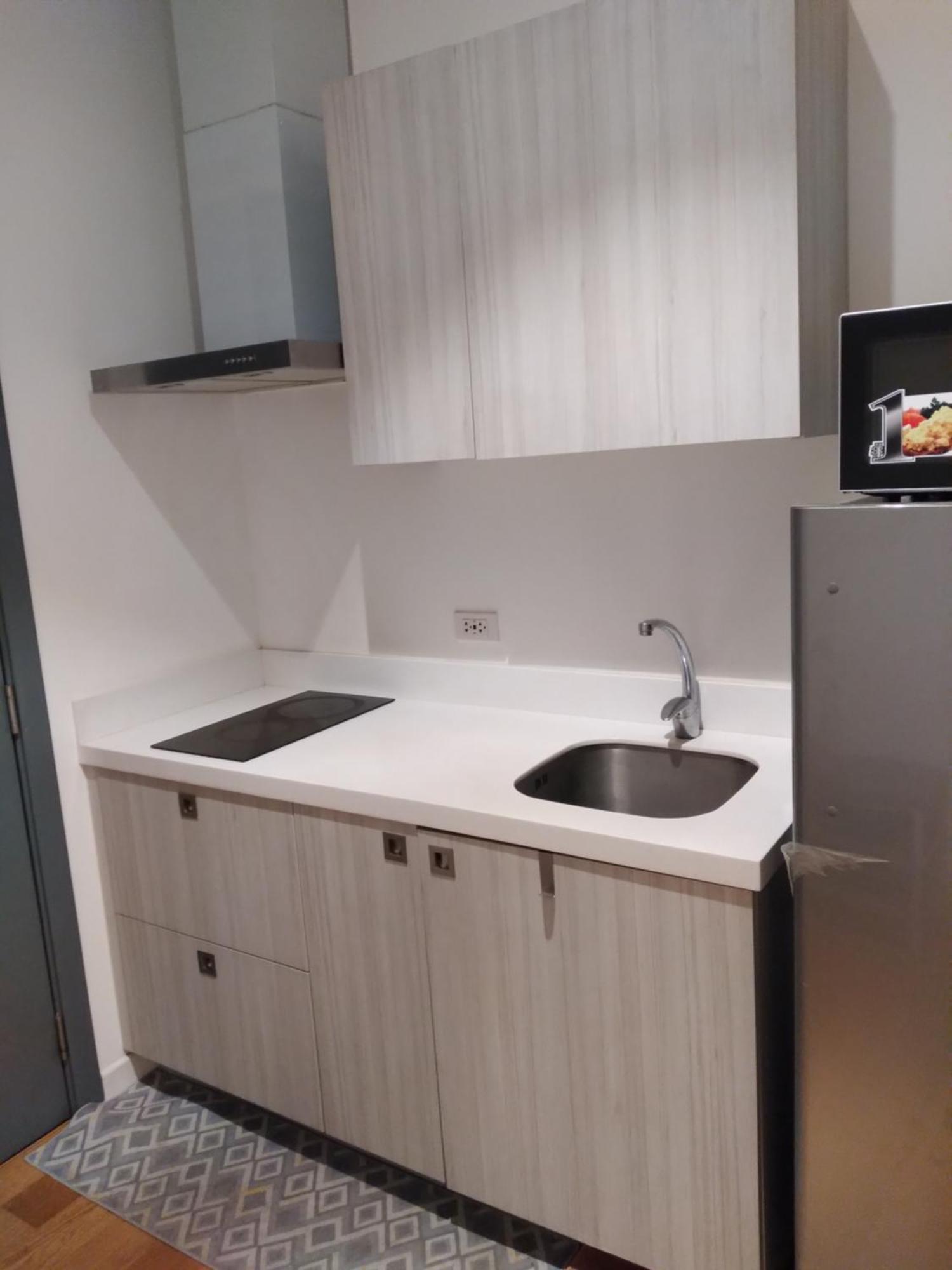 Apartment 1 Bedroom Accessible To Makati & Ortigas Manila